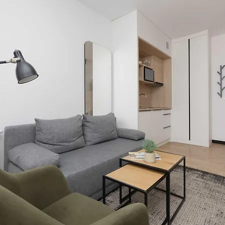 Comfortable Near Pge Narodowy By Renters Apartment *