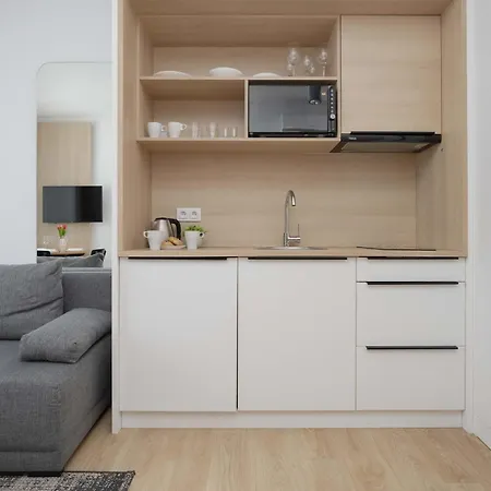 Comfortable Near Pge Narodowy By Renters Apartment