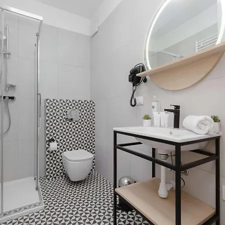 Comfortable Near Pge Narodowy By Renters Apartment Warsaw